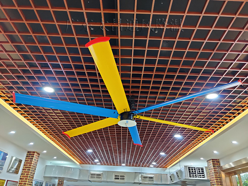 工業(yè)大風扇相比小型電風扇的優(yōu)勢 工業(yè)大風扇相比小型電風扇的優(yōu)勢