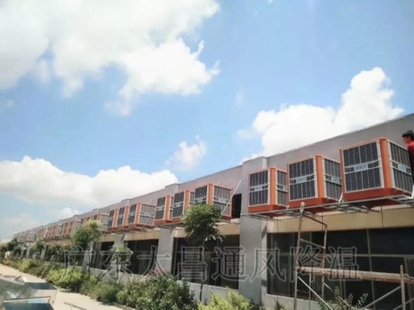 企業(yè)工廠車間降溫標(biāo)配潤(rùn)東方環(huán)?？照{(diào)