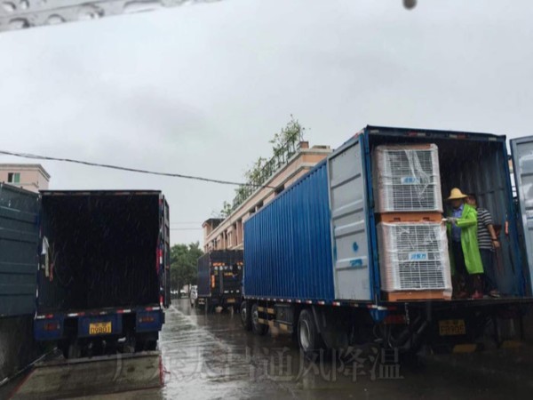 車間降溫設(shè)備|環(huán)?？照{(diào)讓你的車間輕松降溫